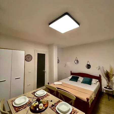 Mema S House Guests Apartamento *